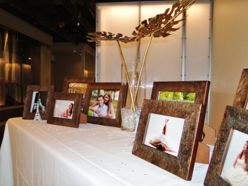  and the scattered photos created a great entrance table for guests